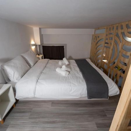 Central Suites Aegina 1 Ngoại thất bức ảnh