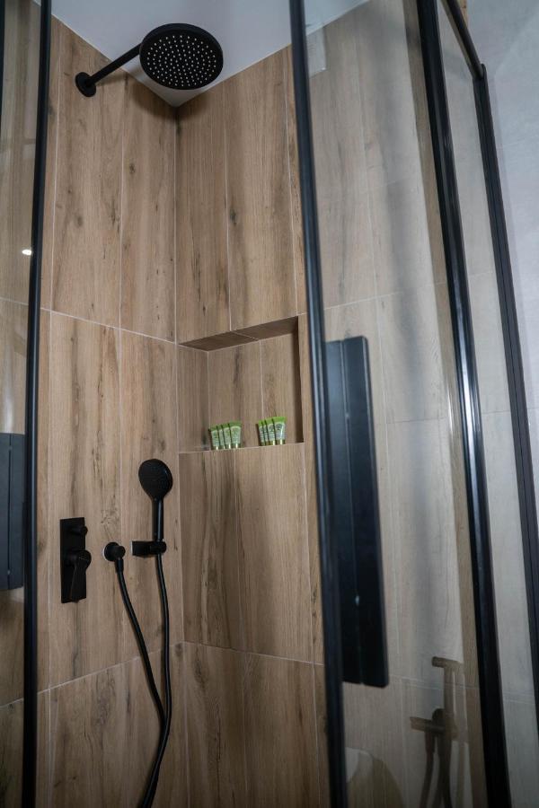 Central Suites Aegina 1 Ngoại thất bức ảnh