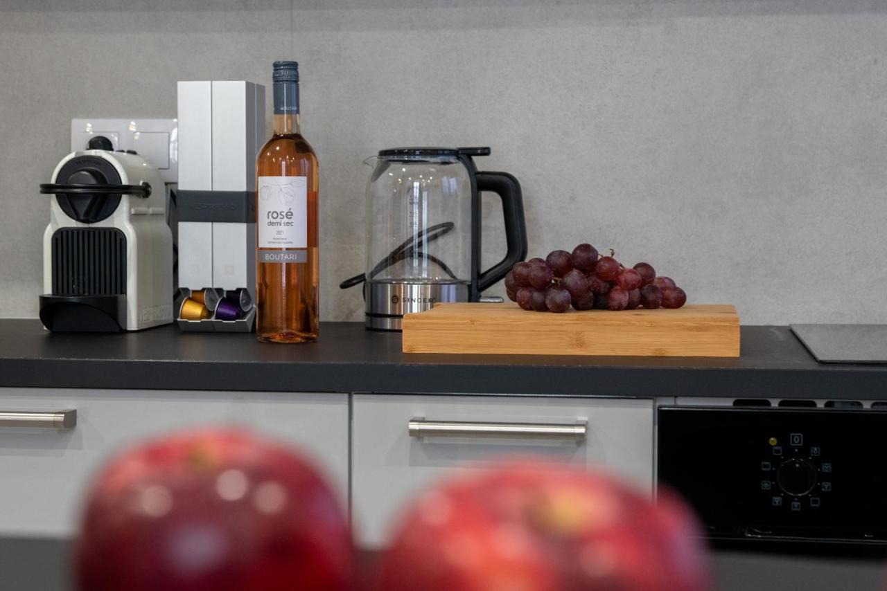 Central Suites Aegina 1 Ngoại thất bức ảnh