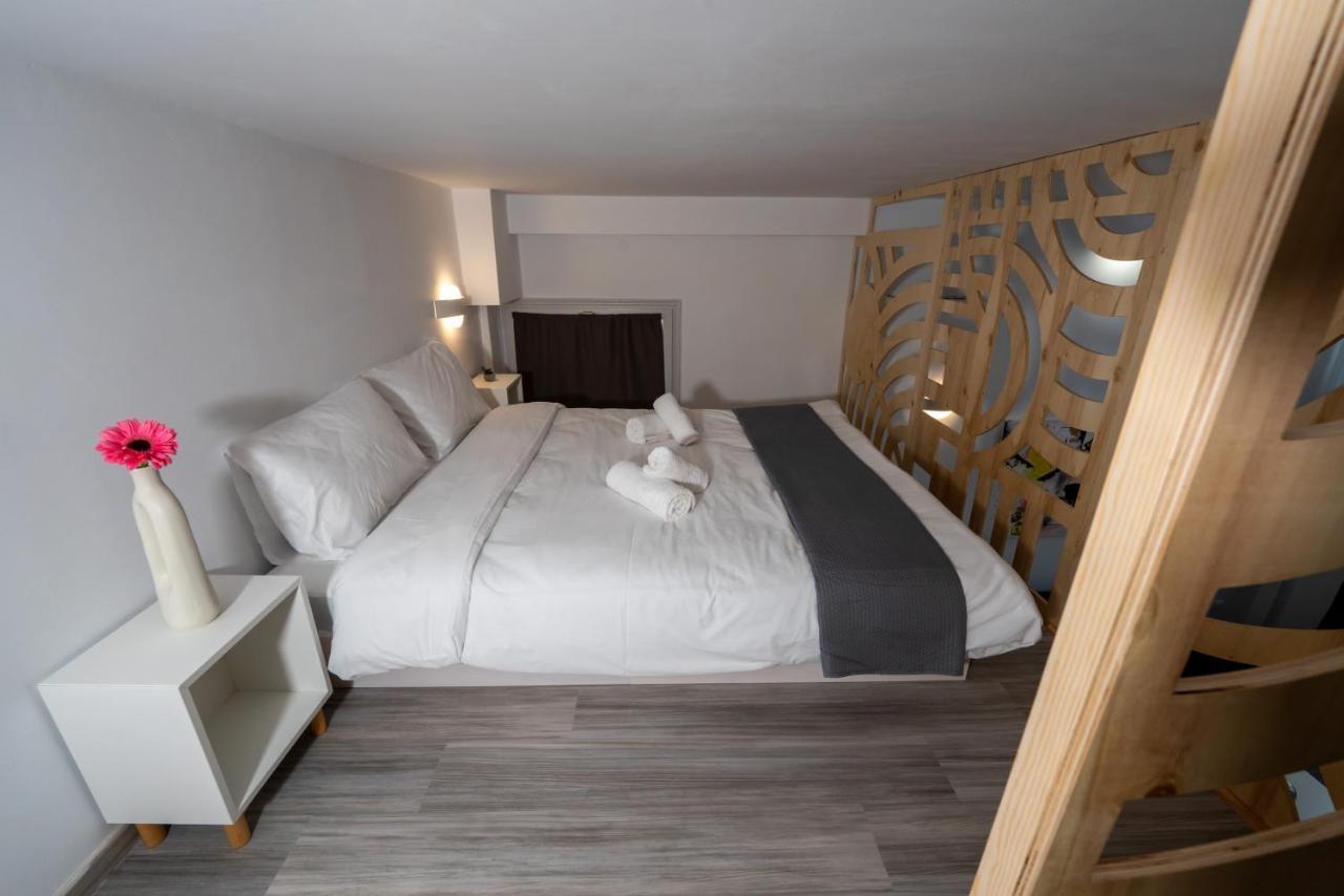 Central Suites Aegina 1 Ngoại thất bức ảnh